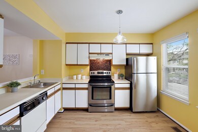 47 Cobber Ln, Baltimore, MD 21229 - photo 4