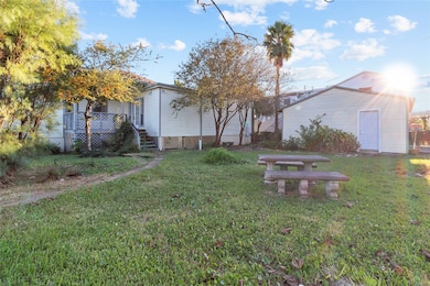 2707 57th St, Galveston, TX 77551 - photo 3