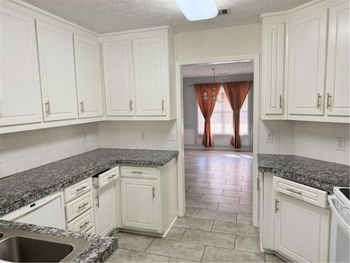 3484 Lynley Mill Ln, Dacula, GA 30019 - photo 7