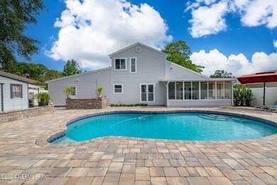 Gorgeous pool!