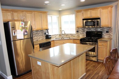 20626 Cherry Tree Ln, Bend, OR 97702 - photo 3