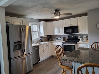 43 Colburn St, Northborough, MA 01532 - photo 5