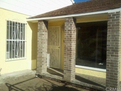 1717 N Grape Ave, Compton, CA 90222 - photo 2