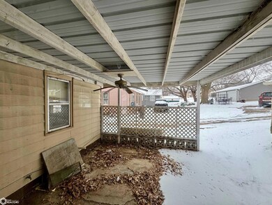 204 W Nishna Rd, Shenandoah, IA 51601 - photo 4