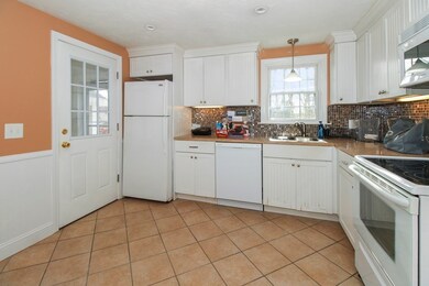 347 Union St, Holbrook, MA 02343 - photo 3