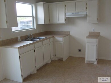 602 Amber Dr, Weslaco, TX 78596 - photo 5