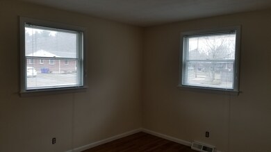 183 Manzella Ct unit 183, Rockland, MA 02370 - photo 5