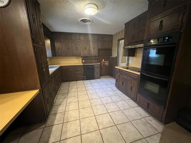 1500 S Hatcher St, Decatur, TX 76234 - photo 7