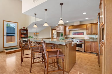 18105 Dixie Mountain Ln unit 4, Sunriver, OR 97707 - photo 4