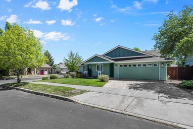 348 NW Antler Loop, Redmond, OR 97756 - photo 3