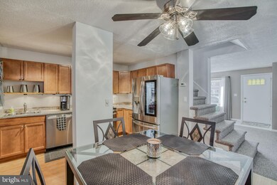 942 Middlesex Rd, Essex, MD 21221 - photo 5