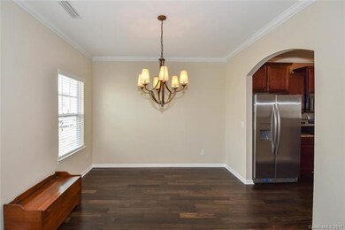 Dining room.