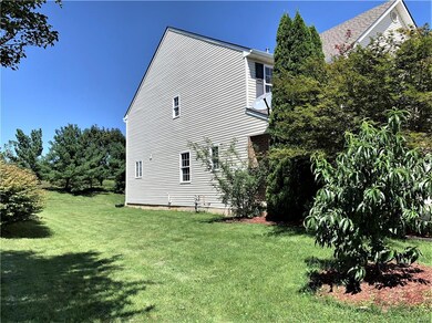 1375 Mohr Cir, Macungie, PA 18062 - photo 2