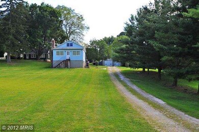 117 Stonewall Rd, Catonsville, MD 21228 - photo 2