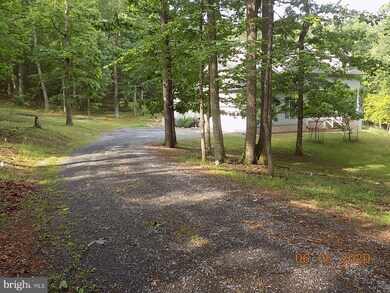 170 Jp Fletcher Ln, Cross Junction, VA 22625 - photo 4