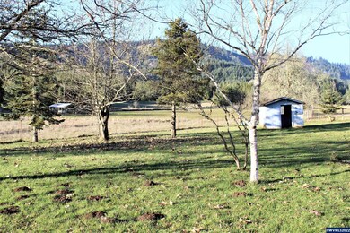 35725 Blakesley Creek Rd, Philomath, OR 97370 - photo 2