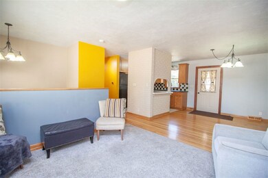 3617 Knoll Ridge Dr, Cedar Falls, IA 50613 - photo 4