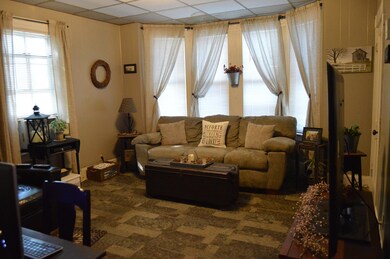 157 Phillips St, Methuen, MA 01844 - photo 4