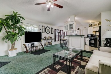 8820 Amanda Ln, Manvel, TX 77578 - photo 6