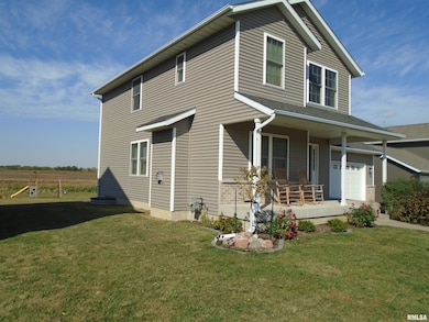 119 14th Ave, de Witt, IA 52742 - photo 2