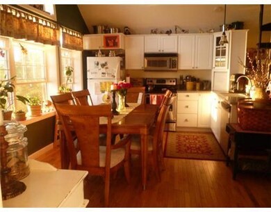 Kitchen. Cottage Kitchen
