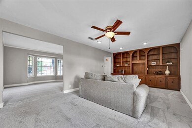 733 Bedford Ct W, Hurst, TX 76053 - photo 2