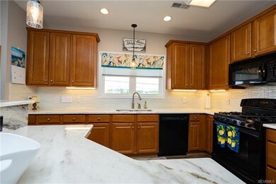 1016 Fort Lowry Ln, Dunnsville, VA 22454 - photo 7