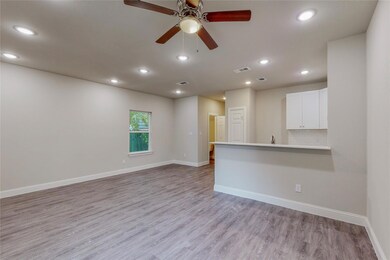 618 W Sears St, Denison, TX 75020 - photo 6