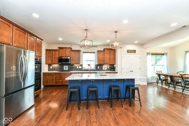 8425 Wicklow Way, Brownsburg, IN 46112 - photo 3