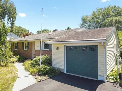 2764 W Fairview St, Allentown, PA 18104 - photo 2