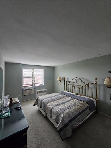 84-29 155th Ave unit 6J, Howard Beach, NY 11414 - photo 6