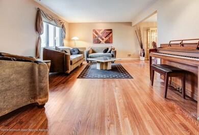 8 Duncan Dr, Morganville, NJ 07751 - photo 3