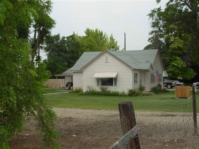 1203 S Canyon St, Nampa, ID 83686 - photo 4