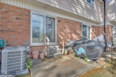 51204 Cathryn Ct unit 6, Chesterfield, MI 48047 - photo 4