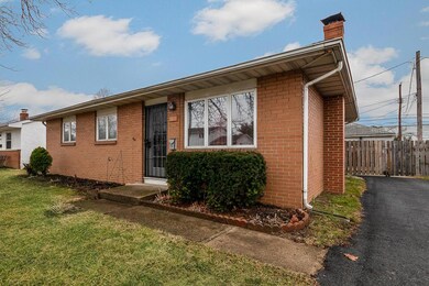 3811 Beulah Rd, Columbus, OH 43224 - photo 2