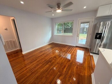 4523 Spellman Rd, Houston, TX 77035 - photo 6