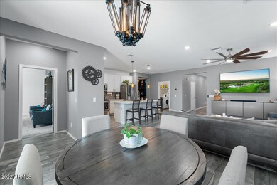 Eat-In Kitchen