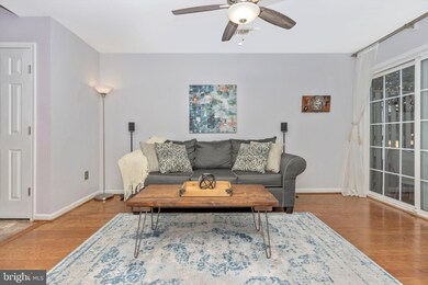 19905 Gateshead Cir, Germantown, MD 20876 - photo 5