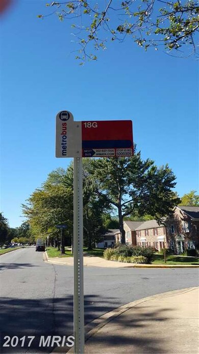 8353 Dunham Ct unit 641, Springfield, VA 22152 - photo 2