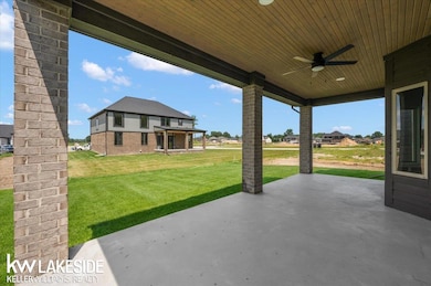 24165 Tullymore Dr, Macomb, MI 48042 - photo 7