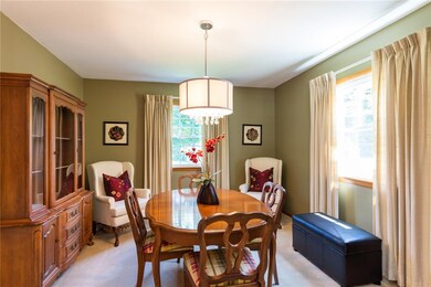 1006 34th St SE, Cedar Rapids, IA 52403 - photo 6