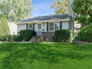 1321 48th St, Des Moines, IA 50311 - photo 5