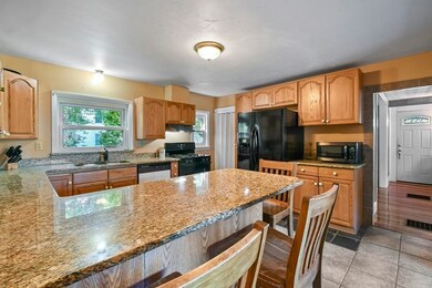 149 Pleasant St, South Grafton, MA 01560 - photo 7