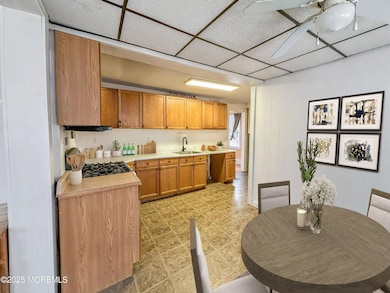 5 Pittenger Pond Rd, Freehold, NJ 07728 - photo 6