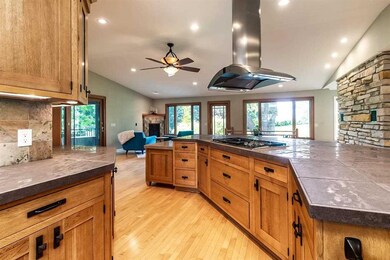 2132 Vintage Dr, Fitchburg, WI 53575 - photo 4