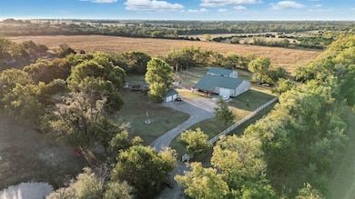 1370 N River Rd, Mulvane, KS 67110 - photo 4