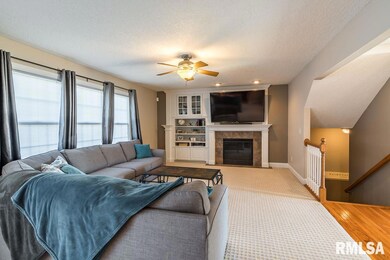 1558 W 67th St, Davenport, IA 52806 - photo 2