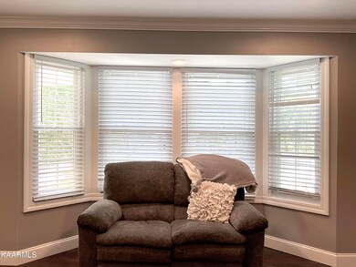 Bayed area! Enjoy reading nook!