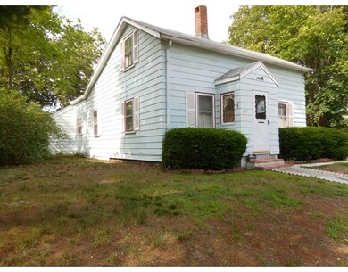 131 Gardner St, West Roxbury, MA 02132 - photo 2