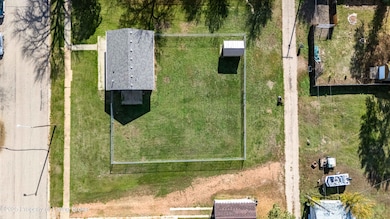 916 1st Ave E, New England, ND 58647 - photo 3